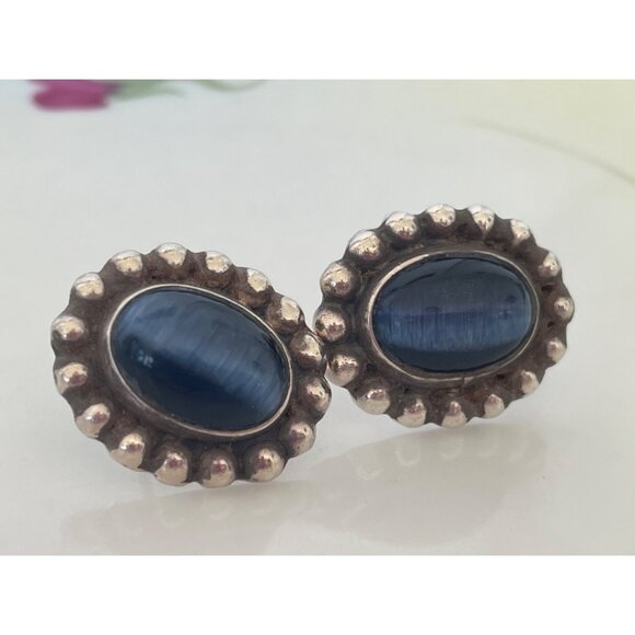 Vintage Mexican Sterling Silver Blue Cat Eye Earrings - Picture 9 of 10